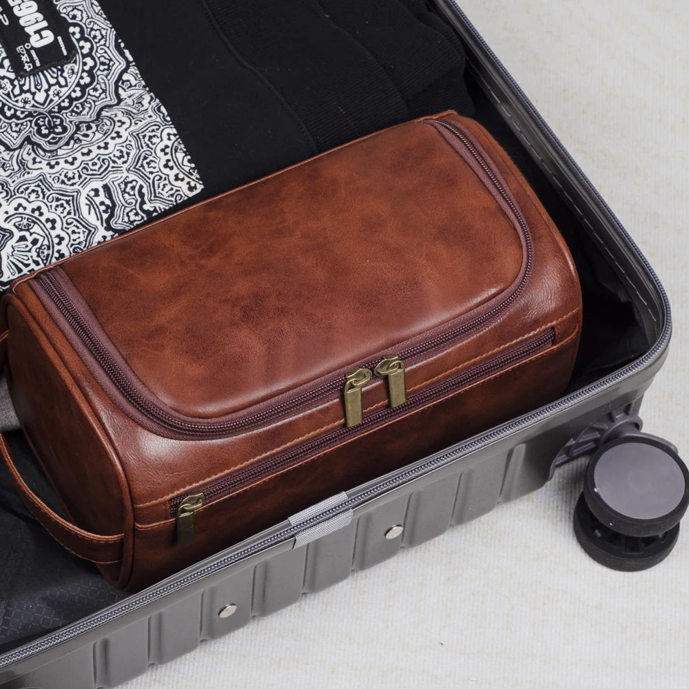 Toiletry Bag | Hanging Leather & Metal Hook | 9.8 x 5.1 x 5.1 in