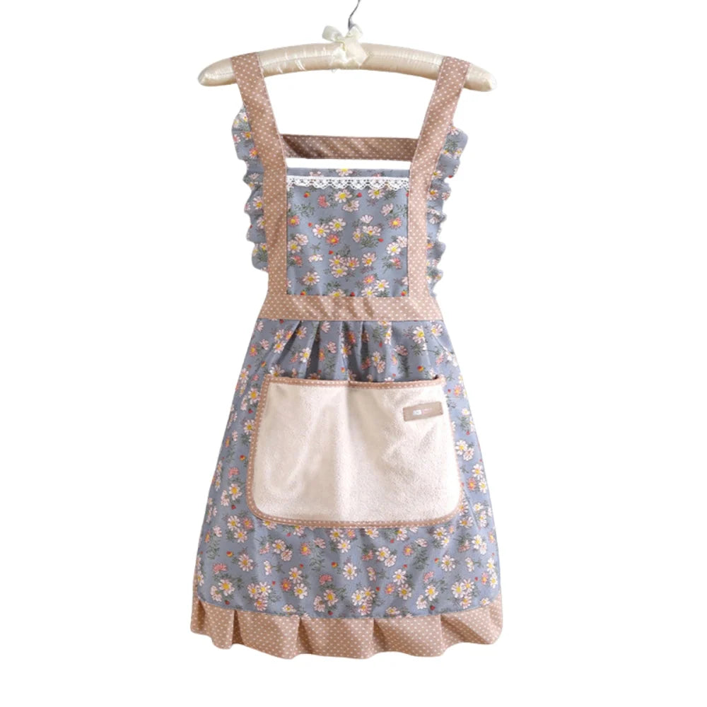 Apron | Water-Resistant With Adjustable Straps & Pockets