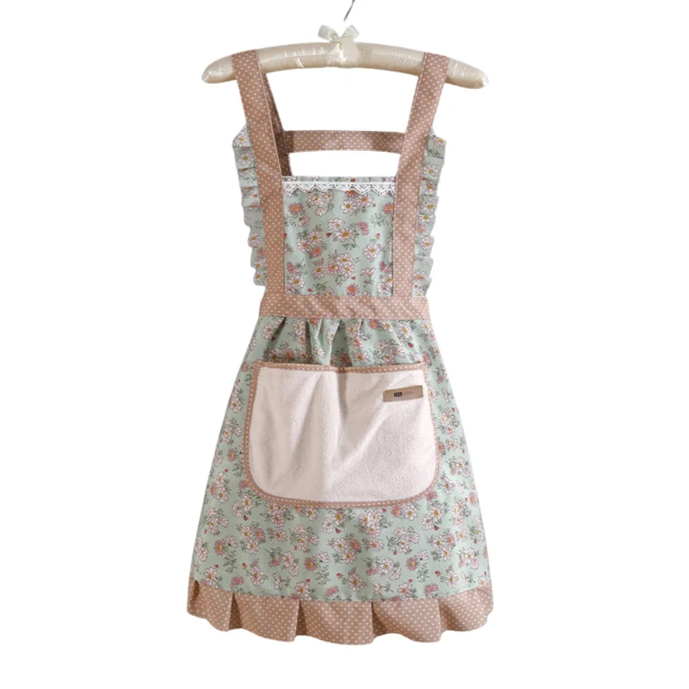 Apron | Water-Resistant With Adjustable Straps & Pockets
