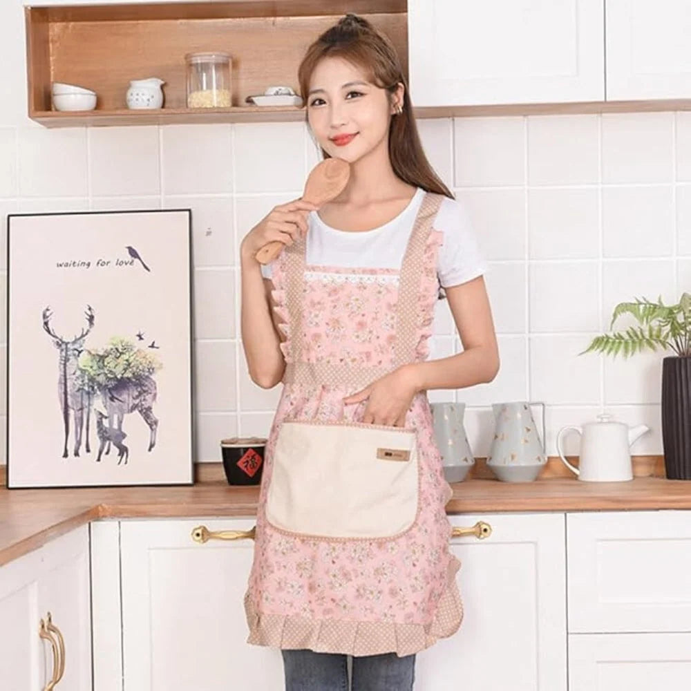 Apron | Water-Resistant With Adjustable Straps & Pockets
