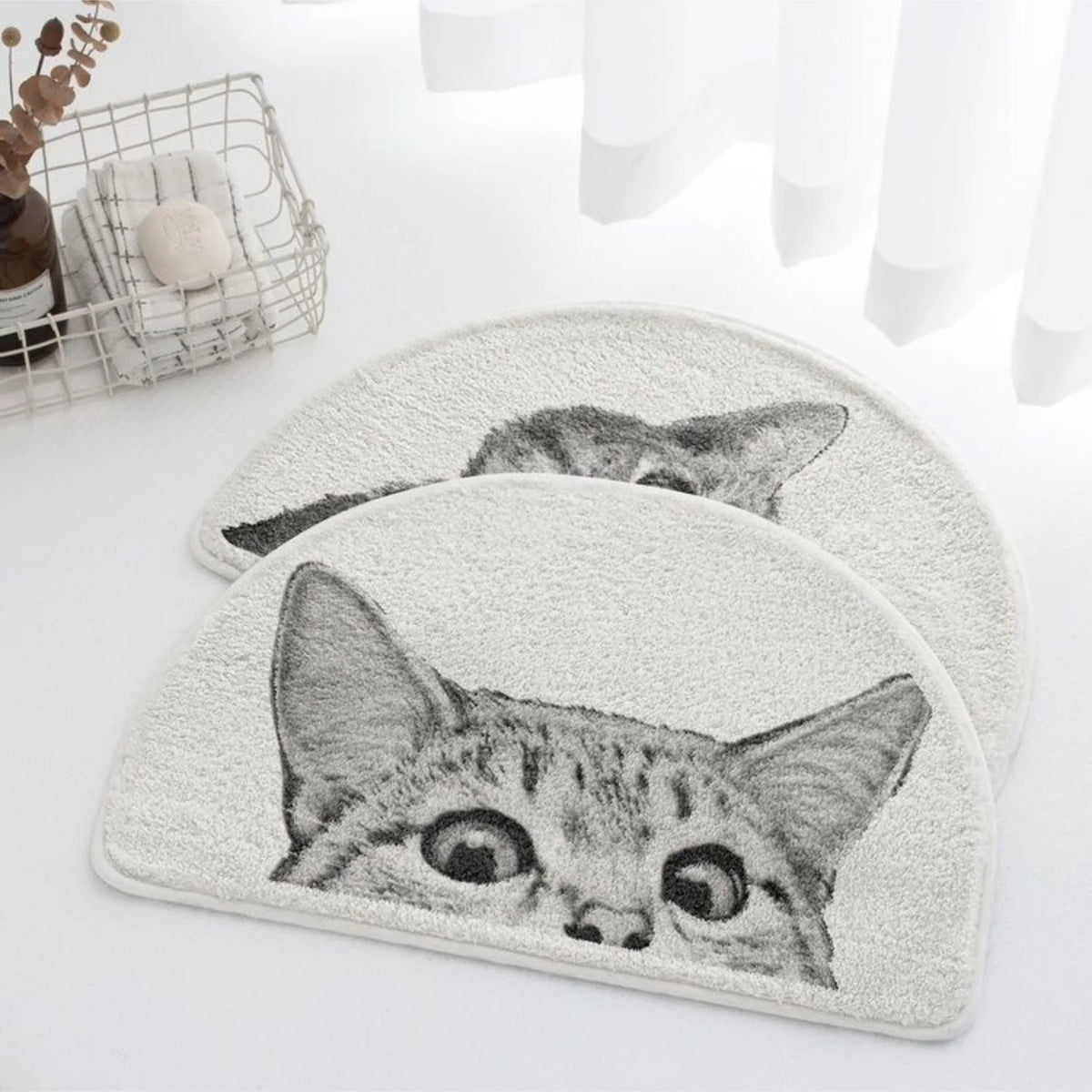 Bath Mat | Plush Polyester & Non-Slip Backing