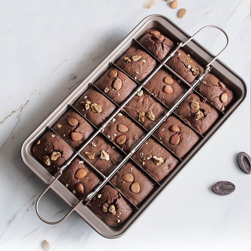 Brownie Baking Pan | Non-Stick Built-In Dividers | Makes 18 Portions