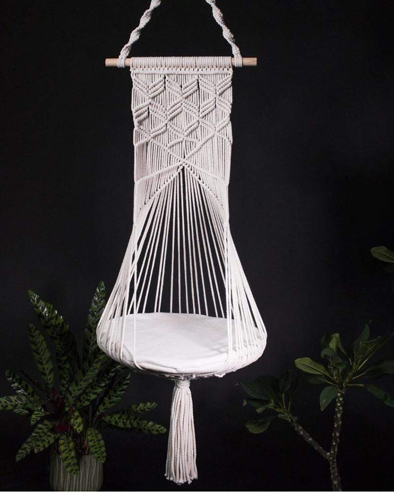 Cat Bed | Wall-Hanging Macramé & Soft Cotton | 180 x 35 cm