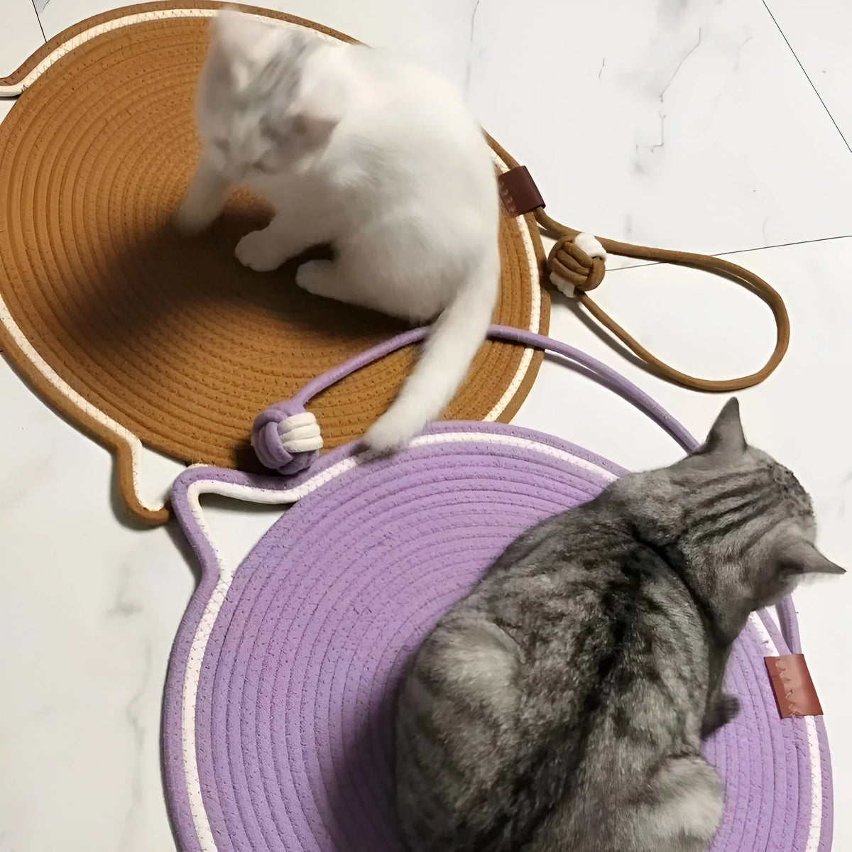 Cat Scratching Mat | Durable Cotton Rope & Furniture Protection | 42.5 cm
