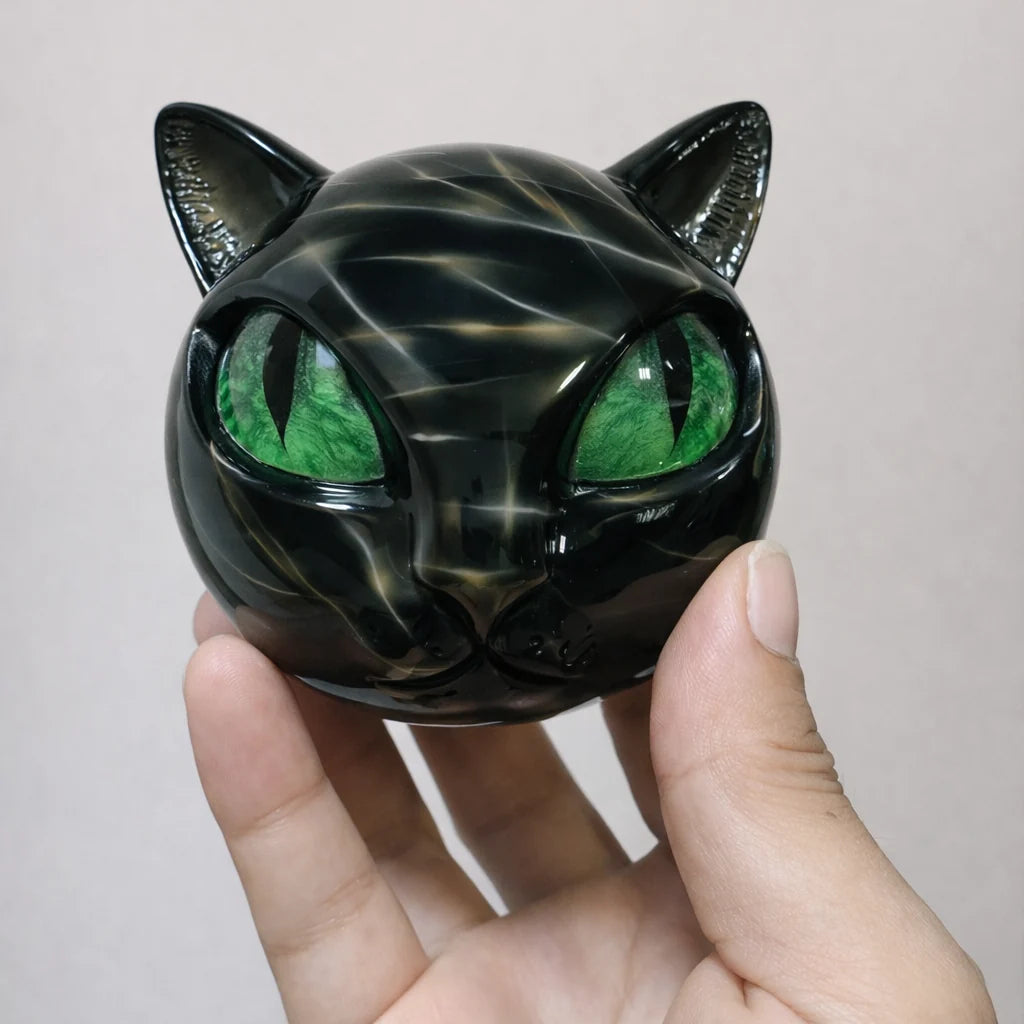 Cat Sculpture | Glossy Marble-Look & Expressive Eyes | 8 × 8 × 9 cm