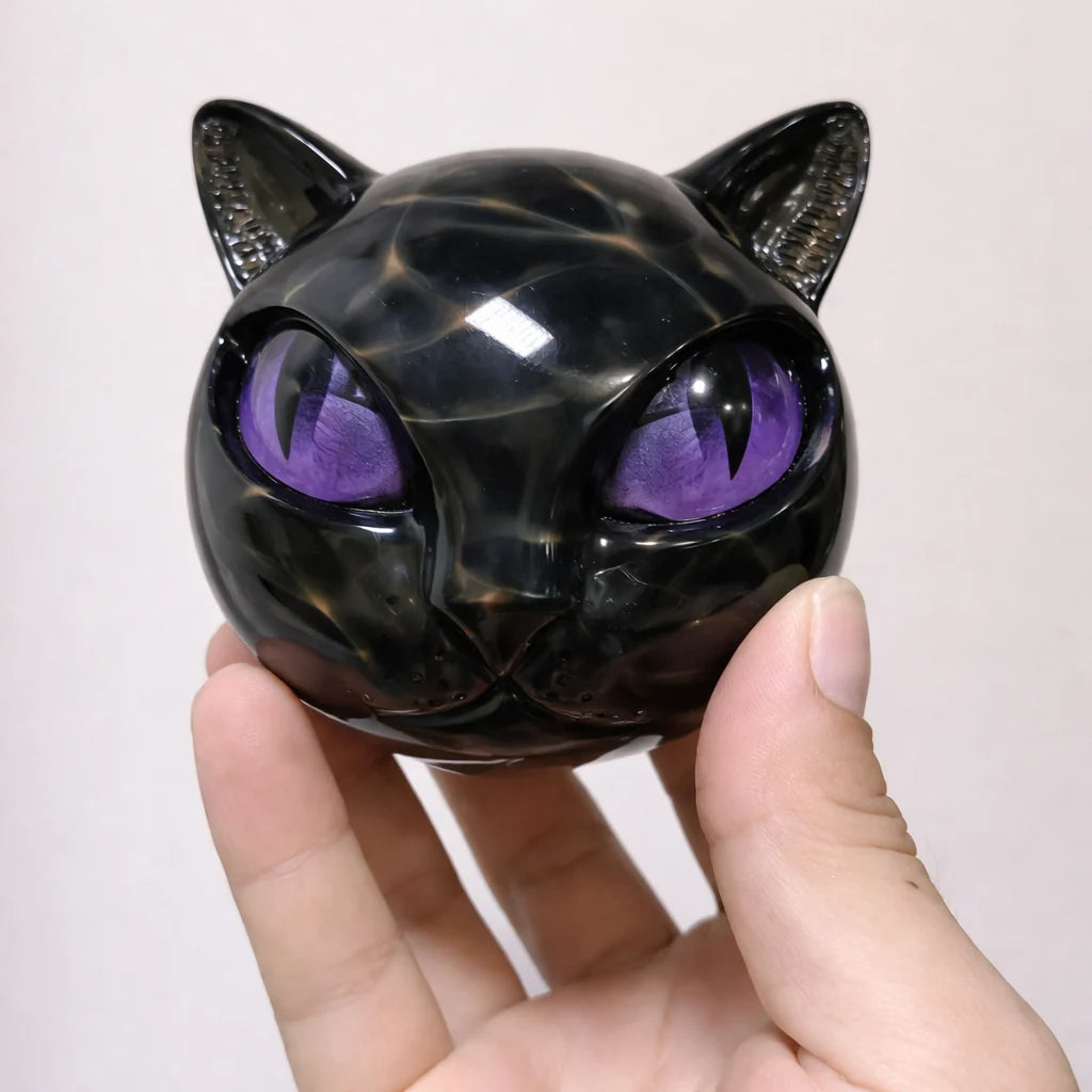 Cat Sculpture | Glossy Marble-Look & Expressive Eyes | 8 × 8 × 9 cm