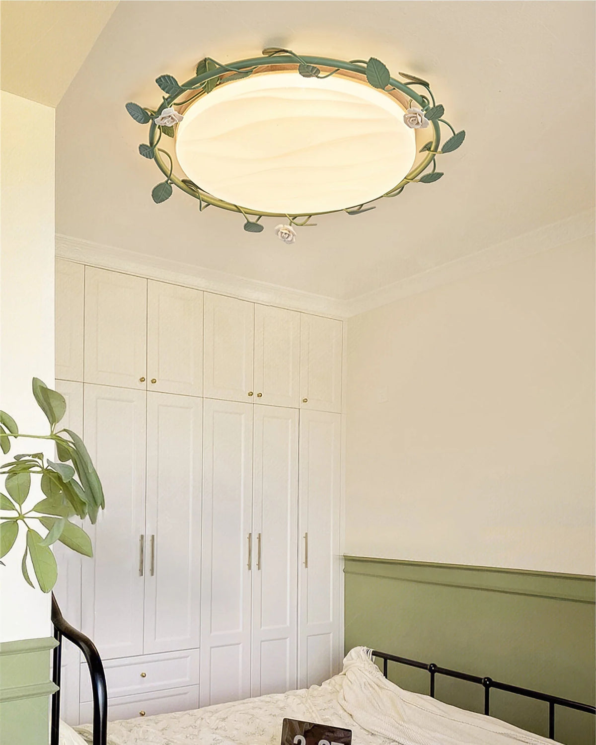 Ceiling Lamp | Rose Wreath Floral & Integrated LED | Ø36–58 cm