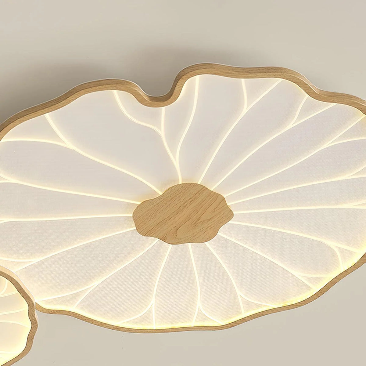 Ceiling Lamp | Walnut Wood-Look & Adjustable LED Color Temperature | Low-Profile