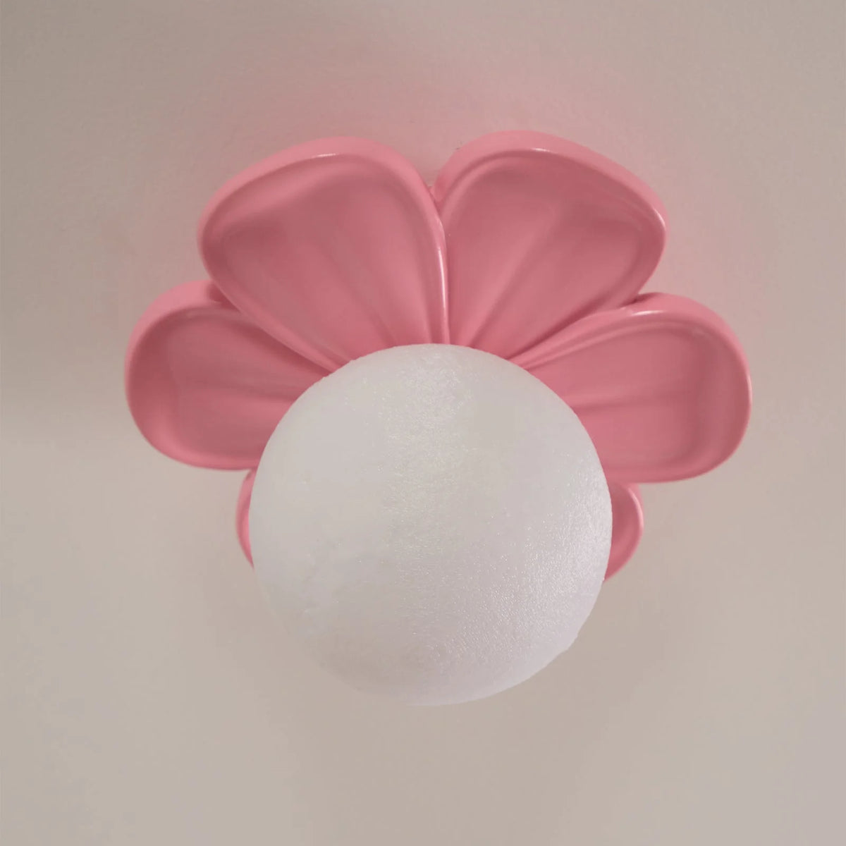 Ceiling Light | Resin Bloom Design & Integrated LED | 20 cm Diameter