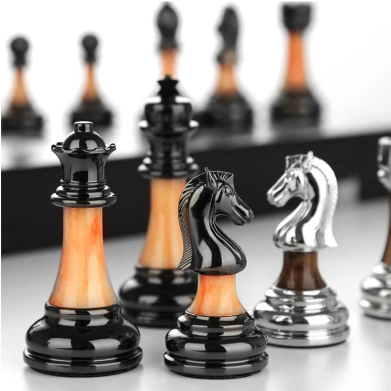 Chess Set | Wooden Board & Zinc Alloy Pieces | 42 x 42 cm