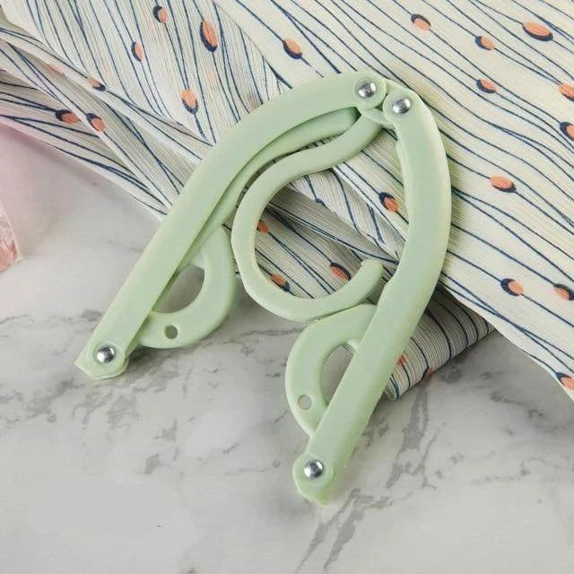 Clothes Hanger | Foldable & Non-Slip | Travel-Friendly