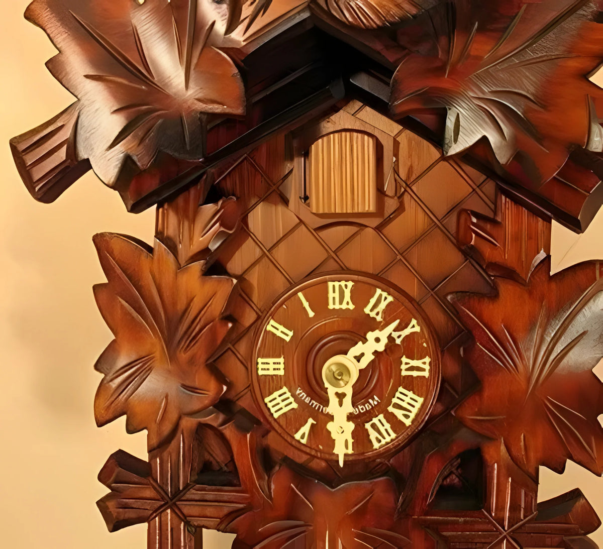 Cuckoo Clock | Woodland Animal Design & Swinging Pendulum