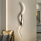 Wall Light | Curved Design | Adjustable Color Temperature