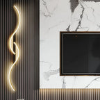 Wall Light | Curved Design | Adjustable Color Temperature