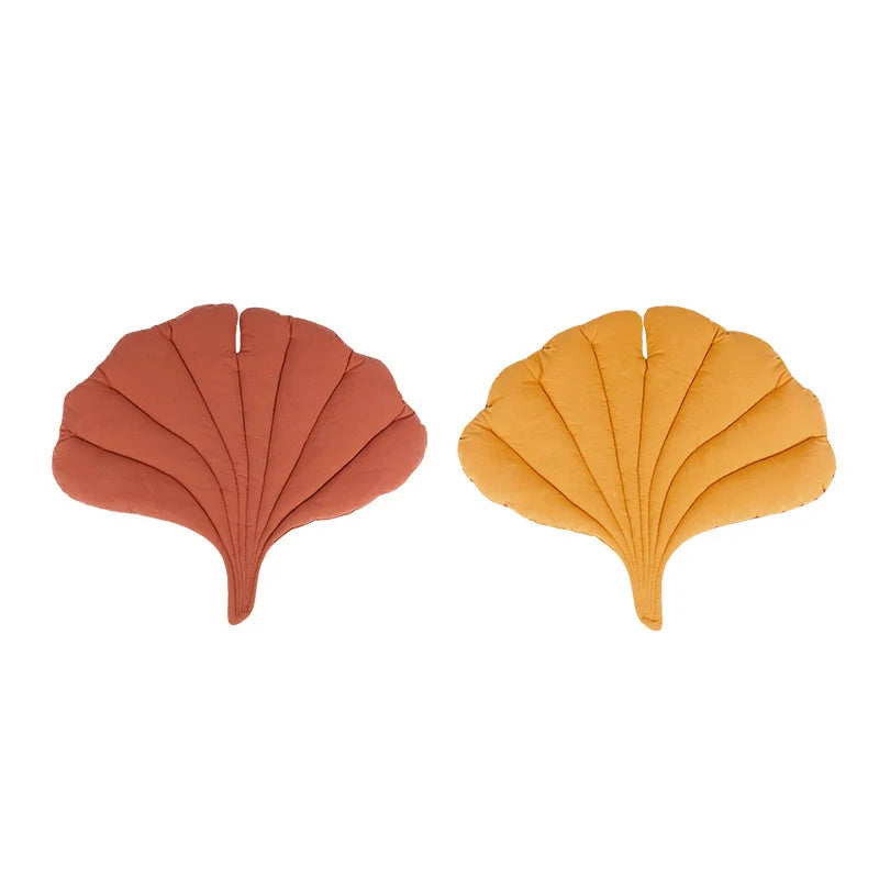 Dog Bed | Leaf-Shaped Plush & Easy-Clean