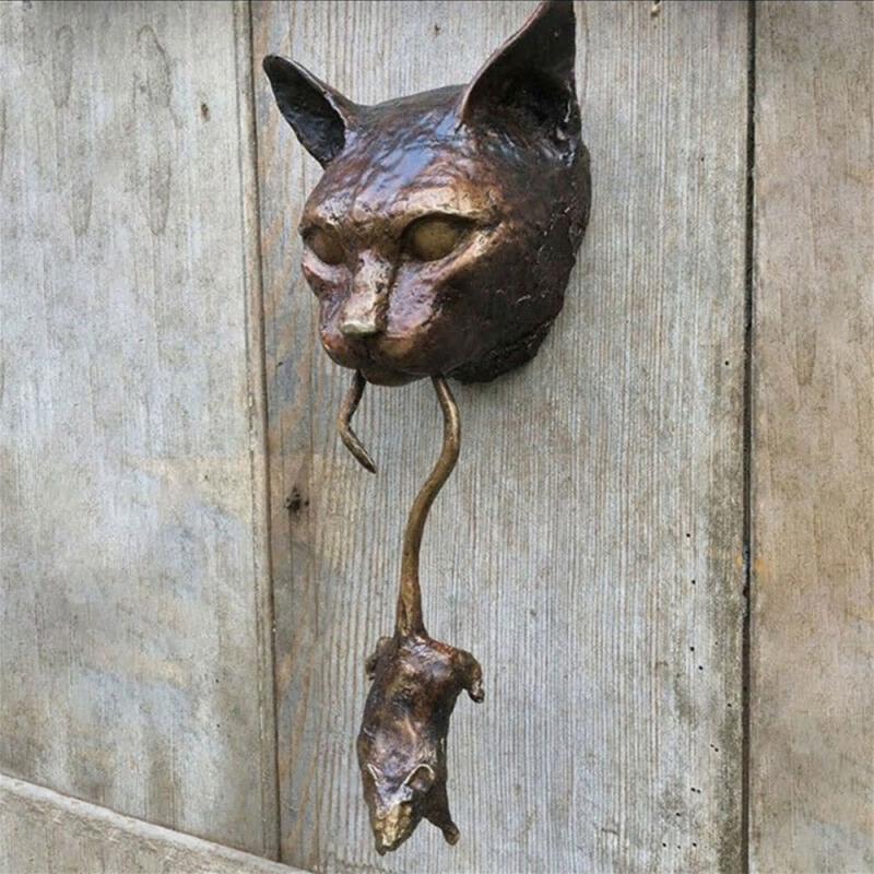 Door Knocker | Oxidized Brown Resin Cat & Mouse Design