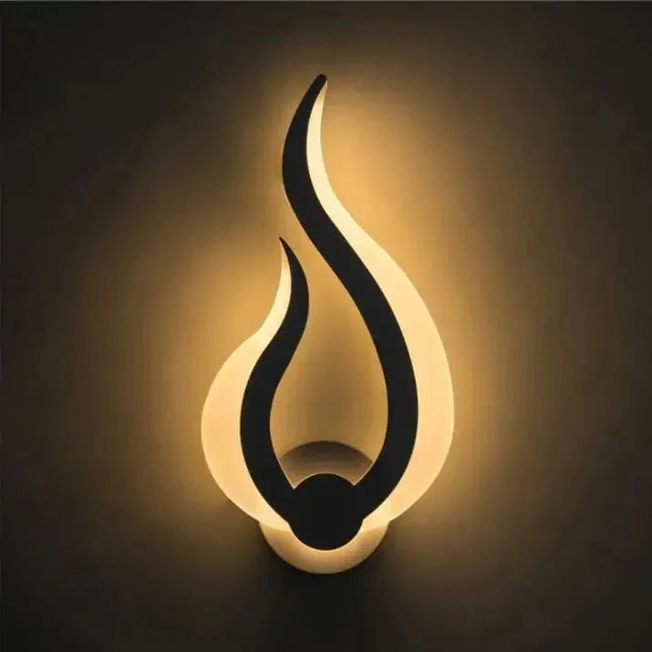 Wall Lamp | Flame-Shaped Flickering LED | Warm or White Light