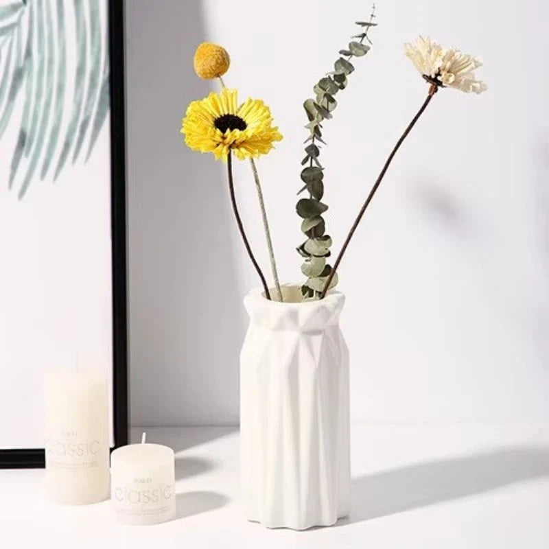 Flower Vase | Textured Design & Stable Base | Compact Tabletop