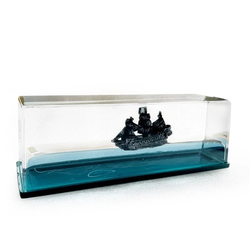 Fluid Drift Bottle | Floating Ship & LED Lighting | USB-Powered