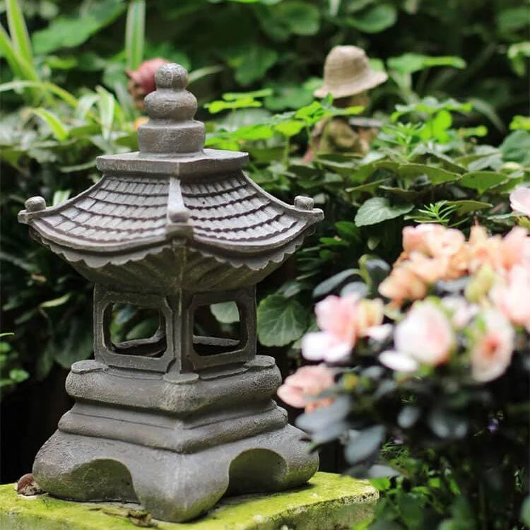 Garden Lamp | Zen Pagoda Stone-Effect & Solar-Powered | 34 cm