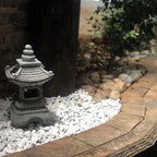 Garden Lamp | Zen Pagoda Stone-Effect & Solar-Powered | 34 cm