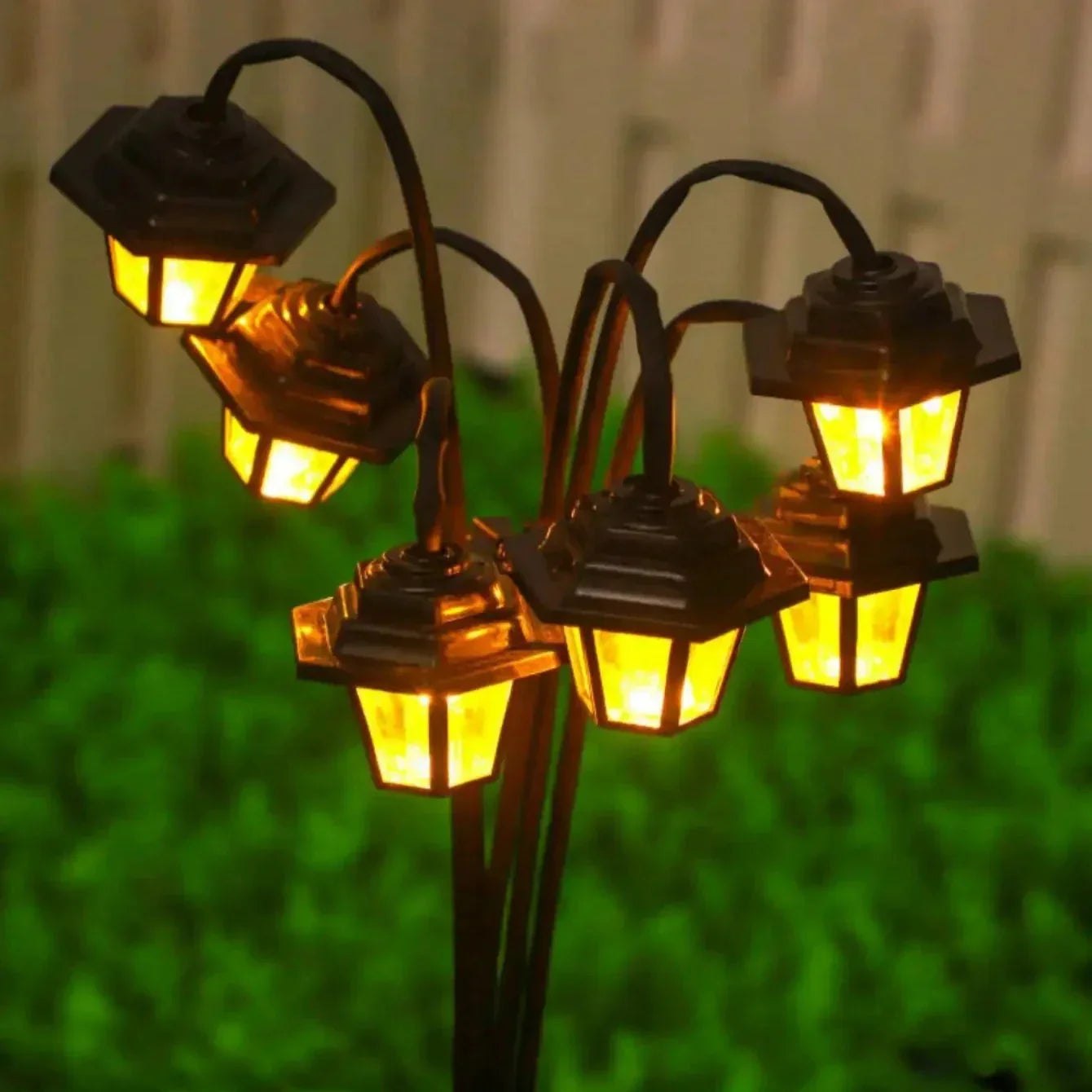 Garden Lantern | Automatic Dusk Sensor | Solar & Weatherproof
