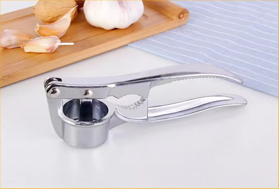 Garlic Press | Stainless Steel & Ergonomic Handle