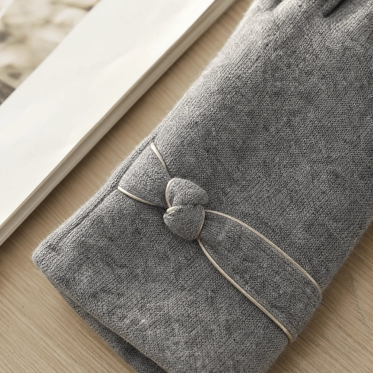 Gloves | Decorative Bow Detail & Wool-Look Fabric | One Size Fits All