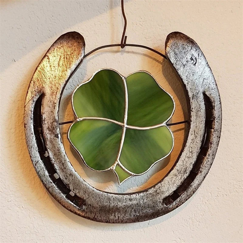 Horseshoe Wall Ornament | Iron Four-Leaf Clover | 10 x 10 cm
