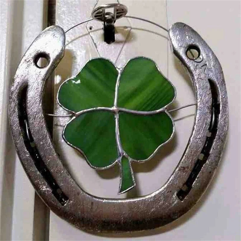 Horseshoe Wall Ornament | Iron Four-Leaf Clover | 10 x 10 cm