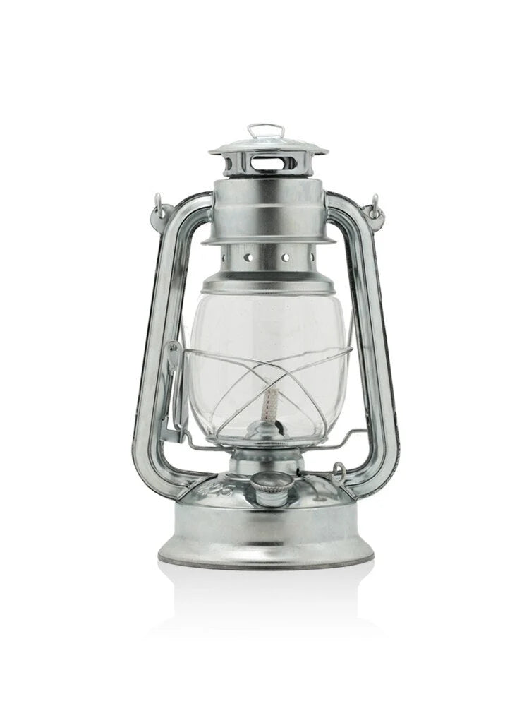 Kerosene Lantern | Weatherproof Metal & Portable Handle | Sizes M & L