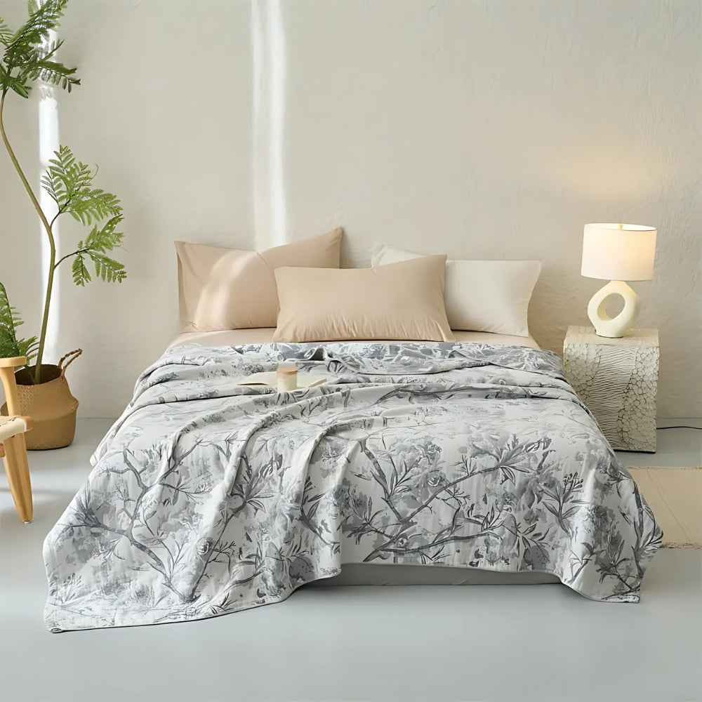 Leaf Pattern Throw Blanket