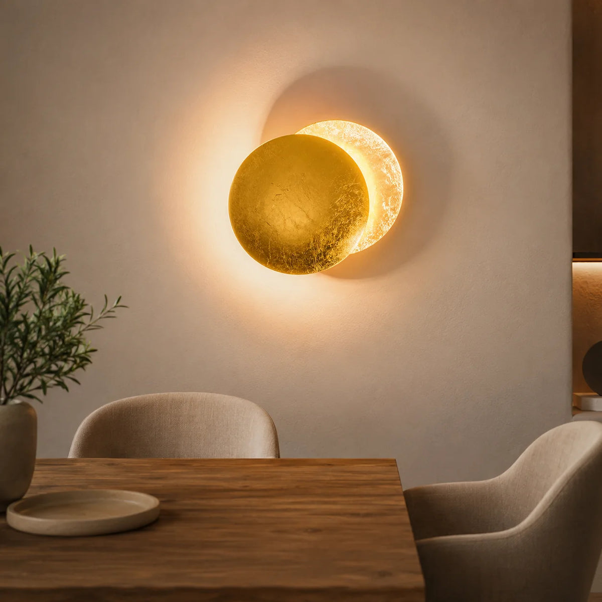 LED Wall Light | 360° Rotatable & Warm White | 25 cm