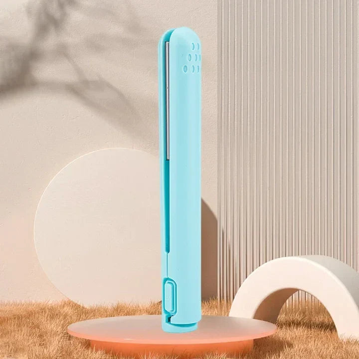 Mini Hair Styler | Ceramic-Coated Plates & USB Rechargeable | 18 cm