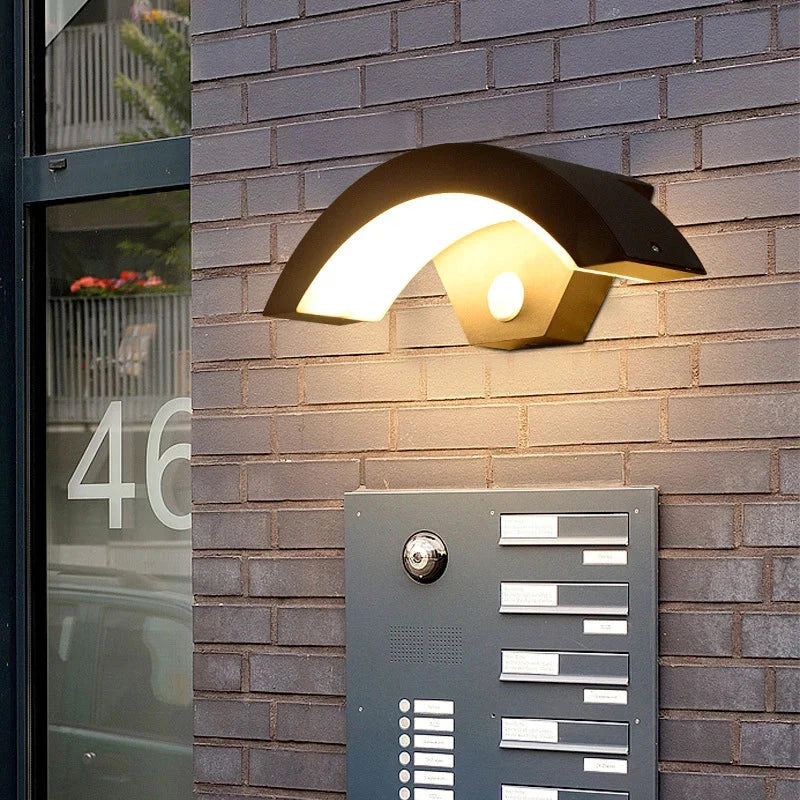 Outdoor Wall Light | Motion Sensor & IP65 Weatherproof | 18W LED