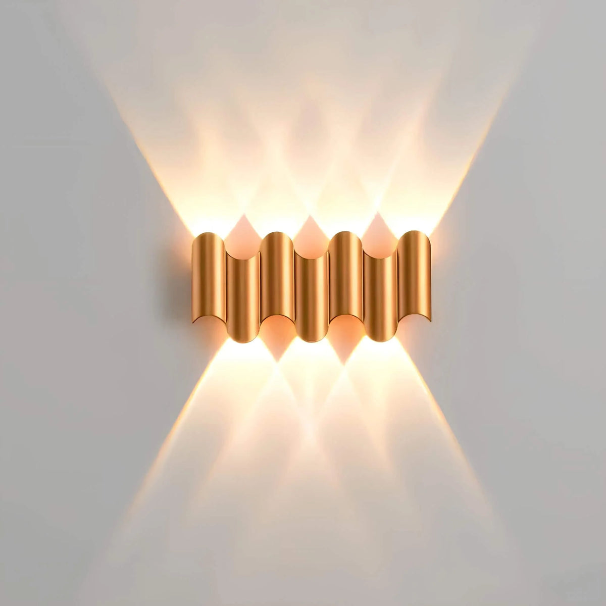 Outdoor Wall Light | Weather-Resistant Aluminum