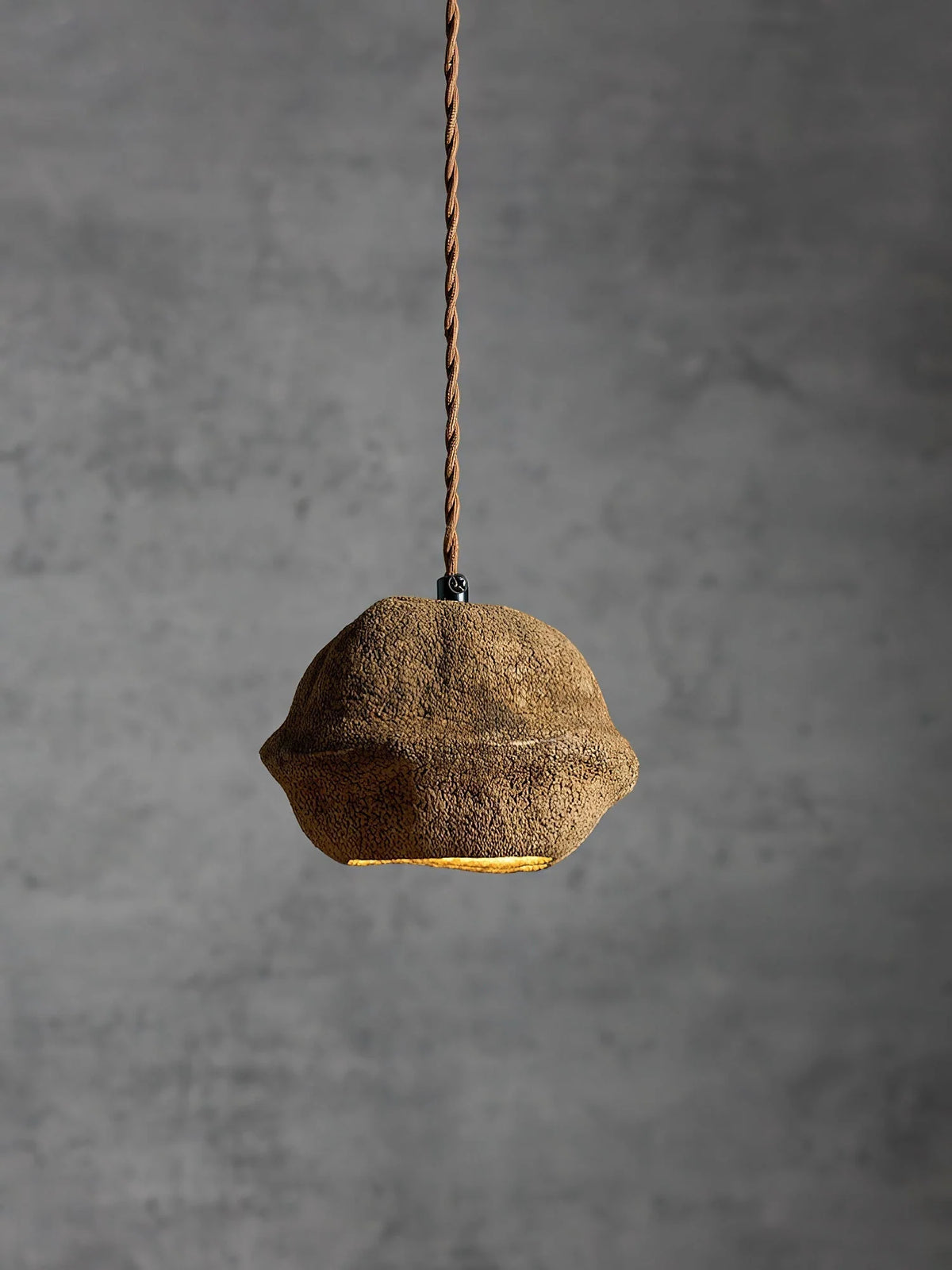 Pendant Lamp | Tree-Bark Body & Moisture-Resistant (IP20) | 1–3 Heads