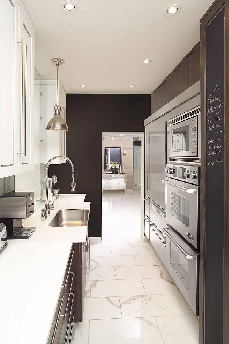 Pendant Light | Polished Chrome & Integrated Diffuser