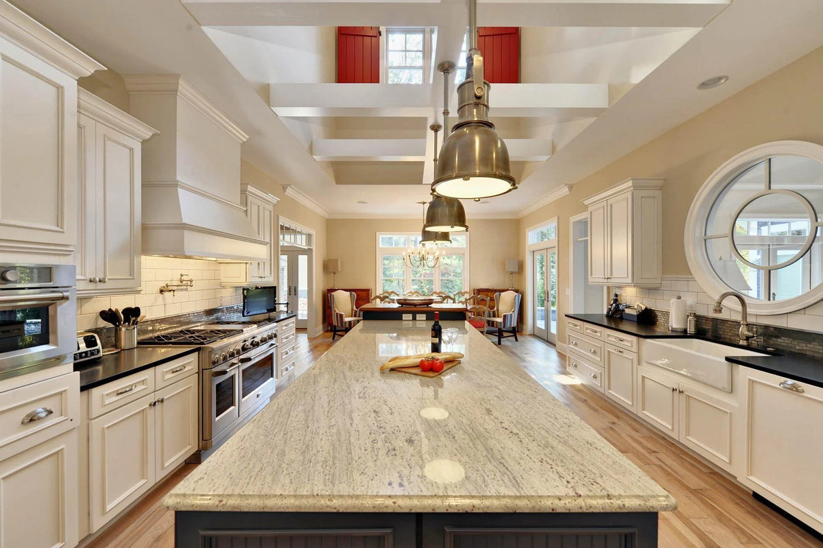 Pendant Light | Polished Chrome & Integrated Diffuser