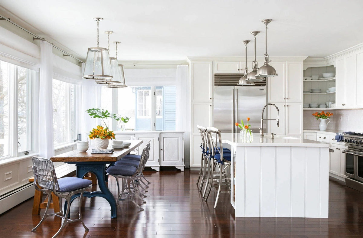 Pendant Light | Polished Chrome & Integrated Diffuser