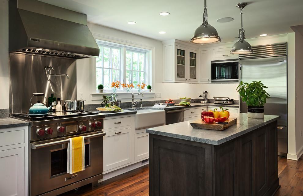 Pendant Light | Polished Chrome & Integrated Diffuser