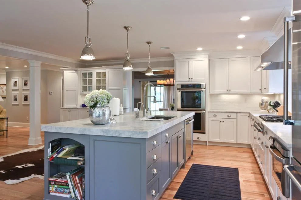 Pendant Light | Polished Chrome & Integrated Diffuser