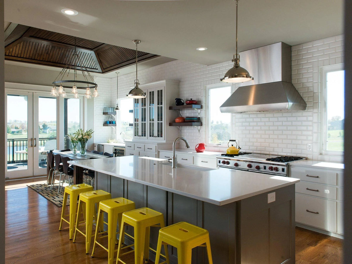 Pendant Light | Polished Chrome & Integrated Diffuser