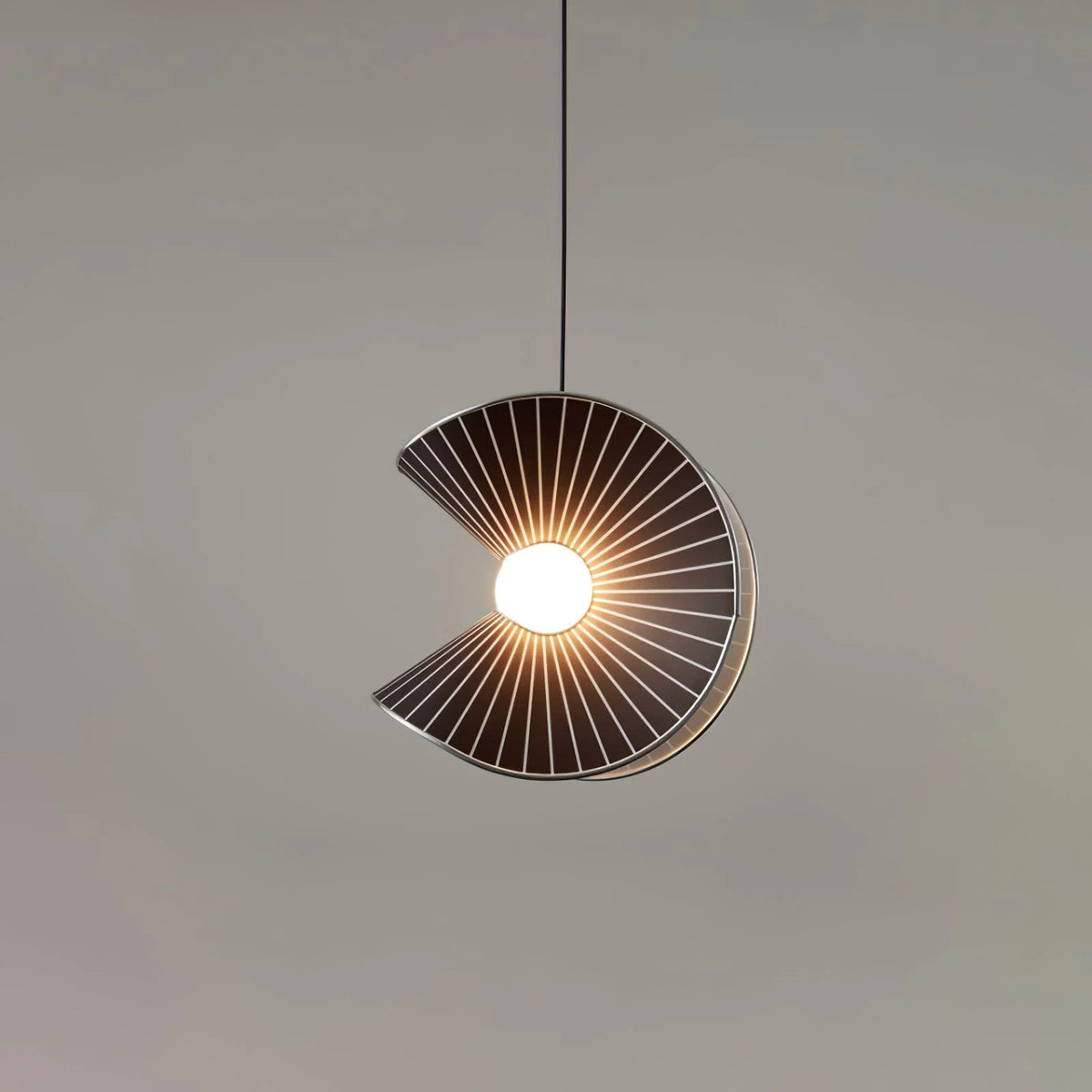 Pendant Light | Shell Design & Integrated LED | Black