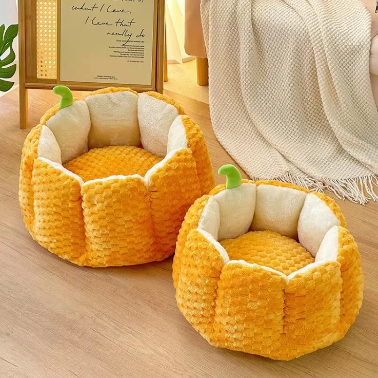 Pet Bed | Pumpkin-Shaped Plush Nest | Removable Cover