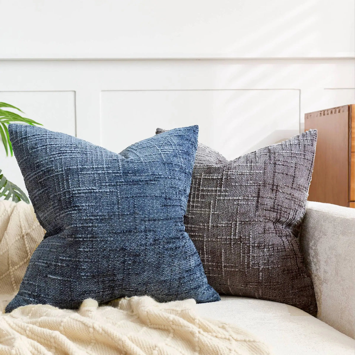 Pillow Cover | Chenille & Bamboo Texture | 40 x 40–50 x 50 cm