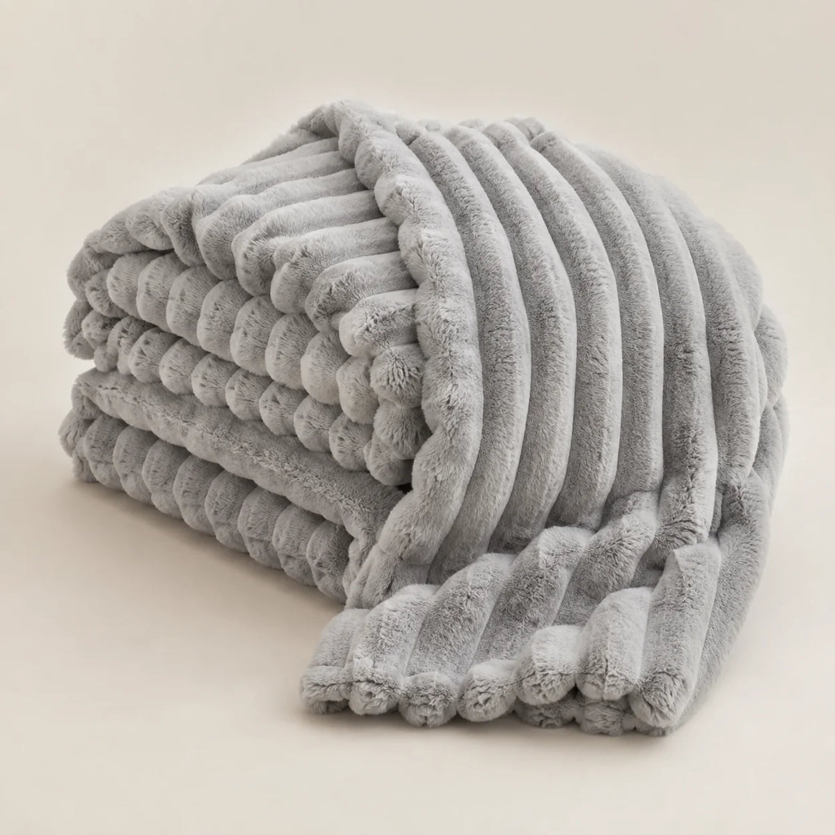 Plush Blanket | Soft Plush & Raised Ribbed Texture | 150 x 200 cm & 200 x 230 cm