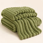 Plush Blanket | Soft Plush & Raised Ribbed Texture | 150 x 200 cm & 200 x 230 cm