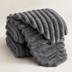 Plush Blanket | Soft Plush & Raised Ribbed Texture | 150 x 200 cm & 200 x 230 cm