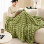 Plush Blanket | Soft Plush & Raised Ribbed Texture | 150 x 200 cm & 200 x 230 cm